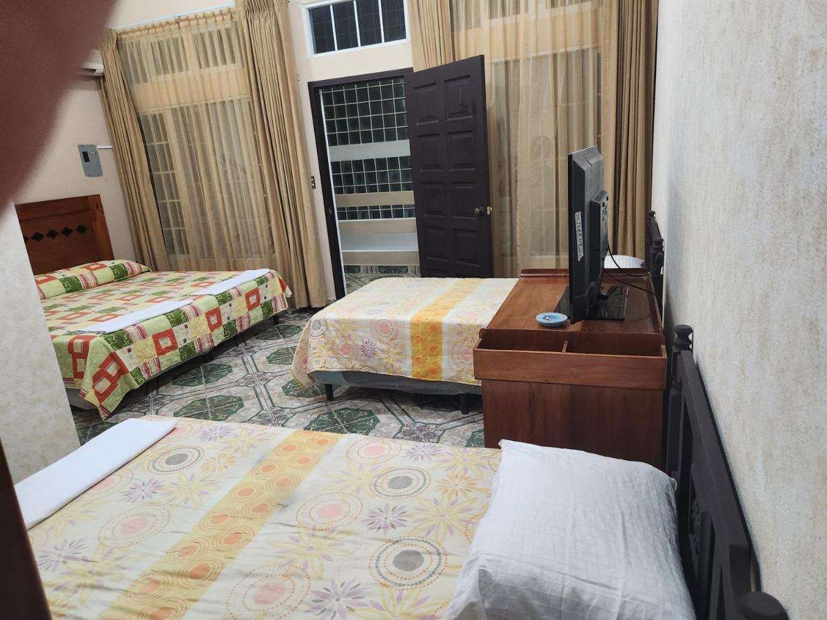 Hotel Casa De Don Francisco ฟลอเรส ภายนอก รูปภาพ