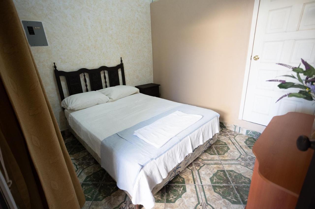 Hotel Casa De Don Francisco ฟลอเรส ภายนอก รูปภาพ