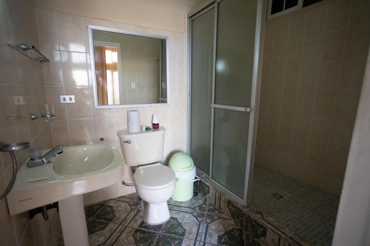 Hotel Casa De Don Francisco ฟลอเรส ภายนอก รูปภาพ